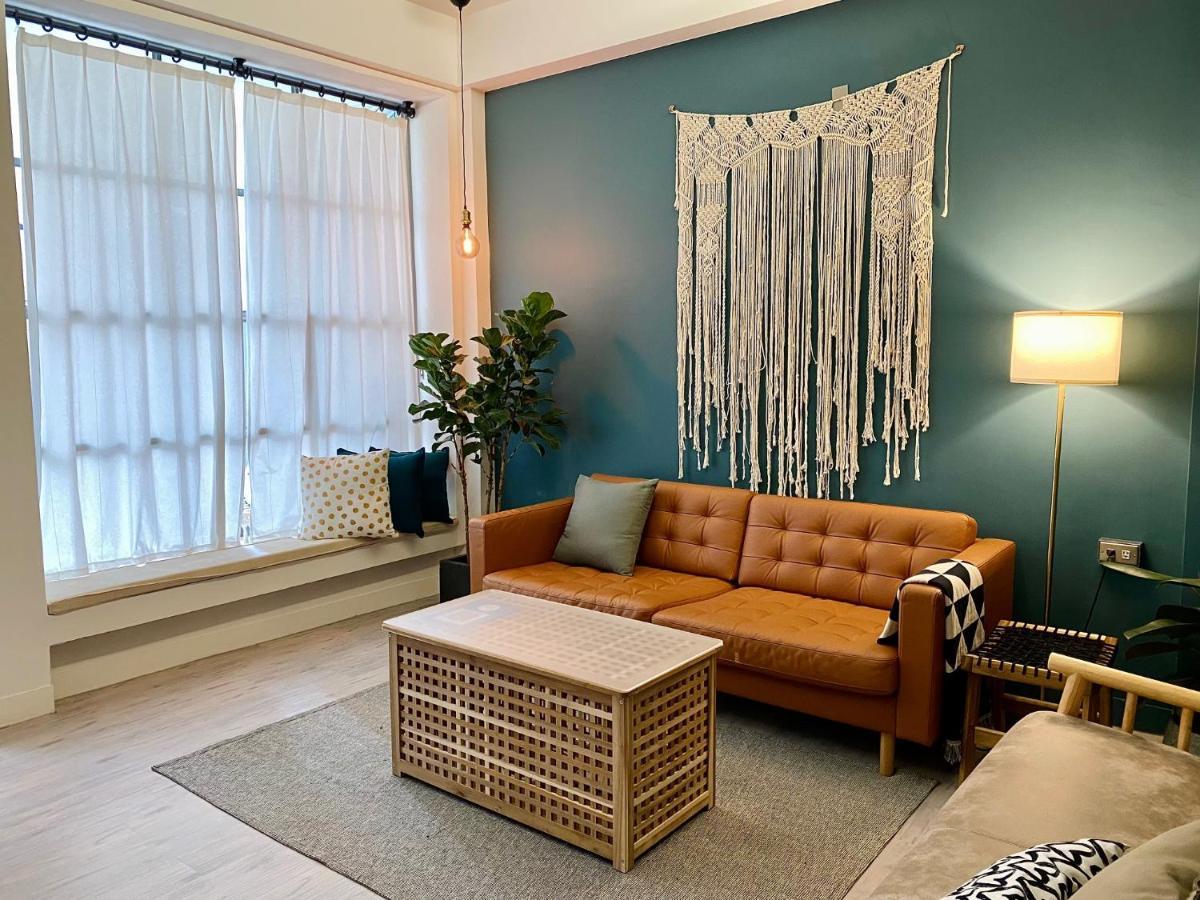 安平言寓包棟旅宿 Ian Apt Тайнань Экстерьер фото